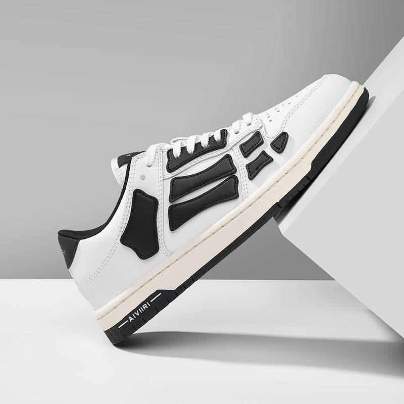 AIVIIRI MFS003-111 White and Black Low-Top Sneakers