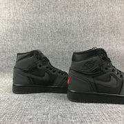 Air Jordan 1 Retro High Black Rose Sneakers