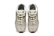 Nike Zoom Vomero 5 Sneakers in Neutral Beige