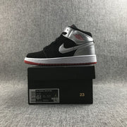 Air Jordan 1 Mid SE GS Black Silver Sneakers 554725-057