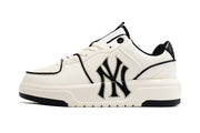 MLB New York Yankees Low-Top Sneakers in White and Black