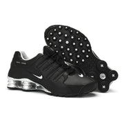 Nike Shox NZ Low-Top Sneakers