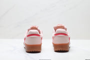 Nike Terra Manta Sneakers in Pink and Gum