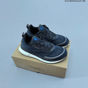 ECCO Men’s Lace-Up Outdoor Sneakers