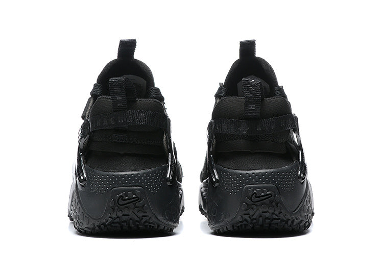 Nike Air Huarache Black Sneakers