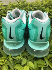 Nike Air Max 720 Sneakers in Mint Green