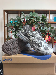 ASICS GEL-KAYANO 14 Sneakers Black and White