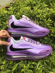 Nike Air Max 720 Sneakers in Purple