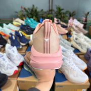 ASICS Novablast 5 LE Pink Running Shoes