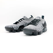 Nike Air VaporMax Flyknit 2 Sneakers in Grey and Black