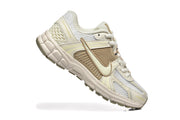 Nike Zoom Vomero 5 Sneakers in Sail and Tan