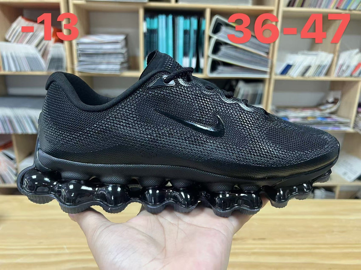 Nike Air Liquid Max Running Shoes, Black
