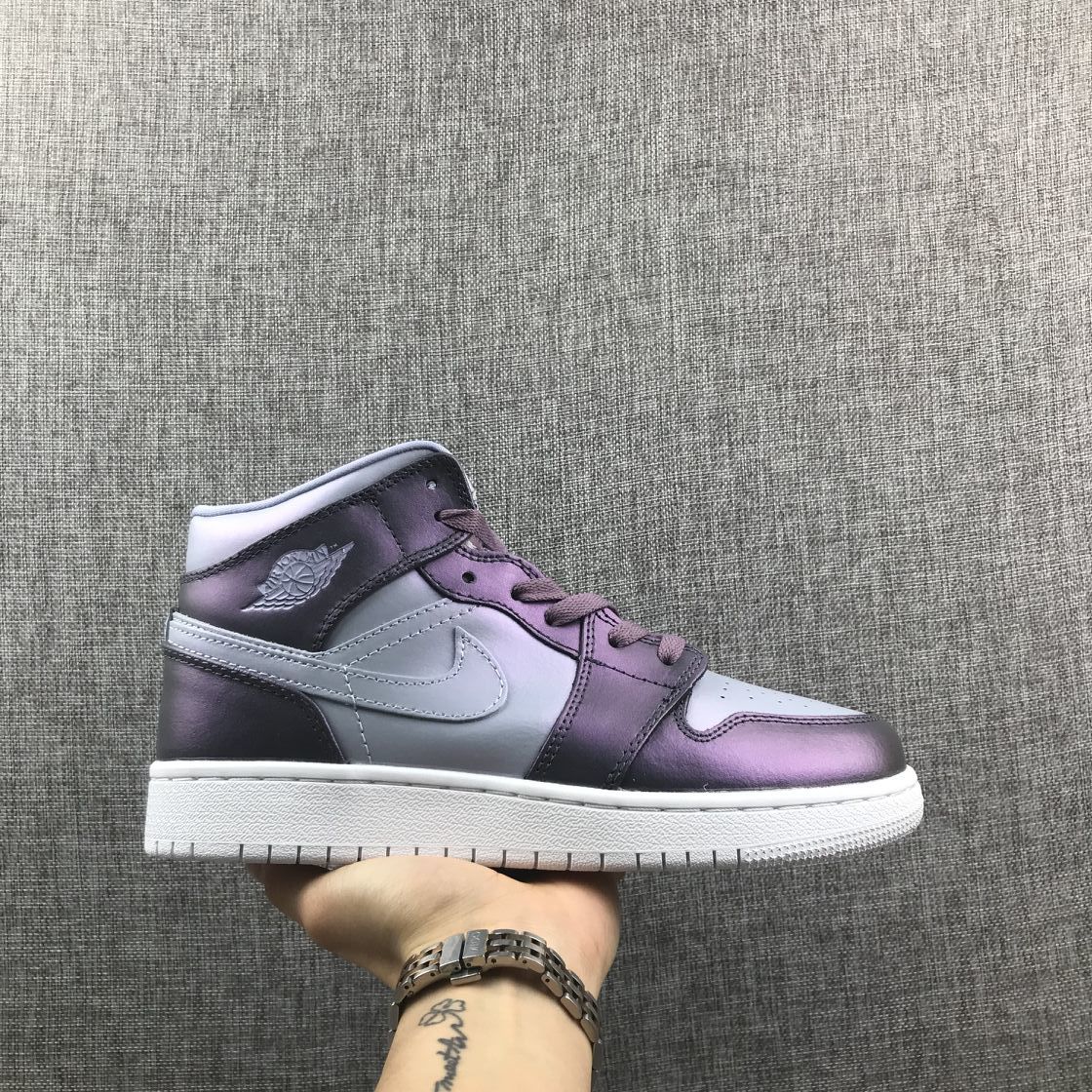 Jordan 1 Mid Sneakers Purple AV5174-400