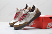 Nike Terra Manta Sneakers White Brown Black Red