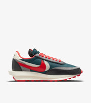Nike x sacai LDV Waffle Sneakers DJ4877-300