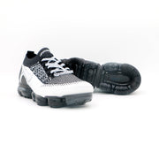 Nike Air VaporMax Flyknit Oreo Black White Sneakers