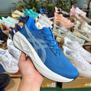 ASICS Novablast 5 LE Blue Running Shoes 1011B974-403