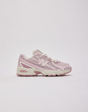 New Balance 740