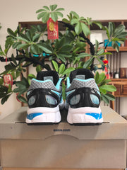 ASICS GEL-NIMBUS 16 Sneakers in Black, Gray and Ice Blue