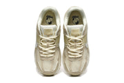 Nike Zoom Vomero 5 Sneakers in Beige and White