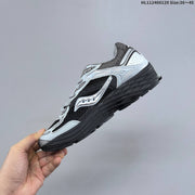 Saucony ProGrid Omni 9 Retro Running Sneakers