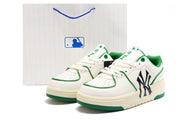 MLB New York Yankees Low-Top Sneakers, White and Green