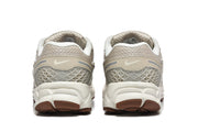 Nike Zoom Vomero 5 Sneakers in Neutral Beige