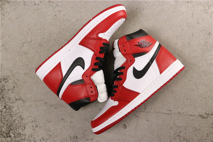 Jordan Air Jordan 1 High Chicago Sneakers Red White Black