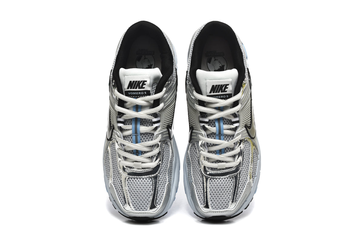 Nike Vomero 5 Silver and Light Blue Sneakers