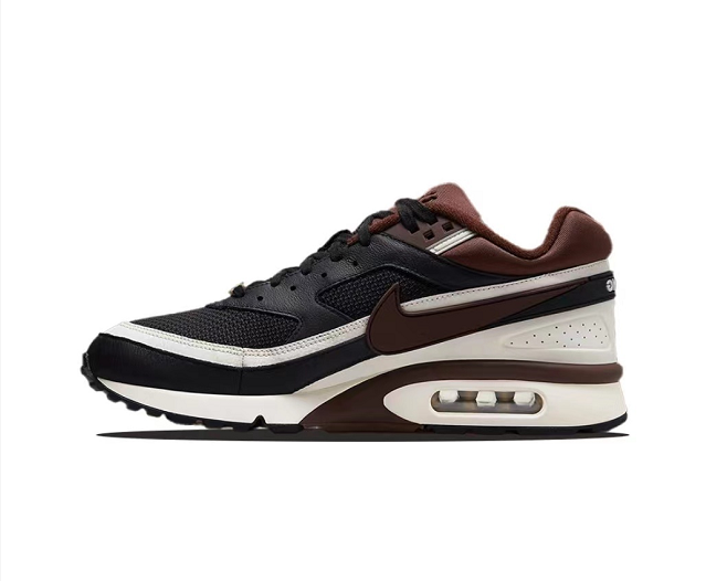 Nike Sneakers in Black, Deep Brown and White