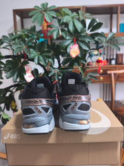 ASICS GEL-KAYANO 20 Black and Pale Pink Sneakers