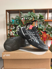 ASICS F1 Black and White Sneakers