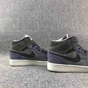 Jordan 1 Mid SE Sneakers Grey Purple 852842-203