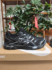 ASICS Gel-Cumulus 16 Sneakers Black and White