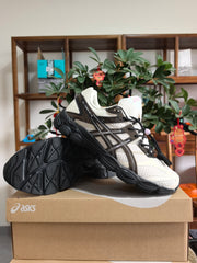 ASICS GEL-Kayano 5 360 Sneakers, White and Black