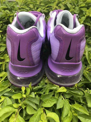 Nike Air Max 720 Sneakers in Purple