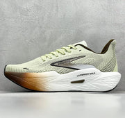 Brooks Hyperion Max Running Sneakers
