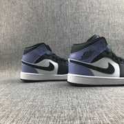 Jordan 1 Mid Sneakers Deep Blue Toe 554724-445